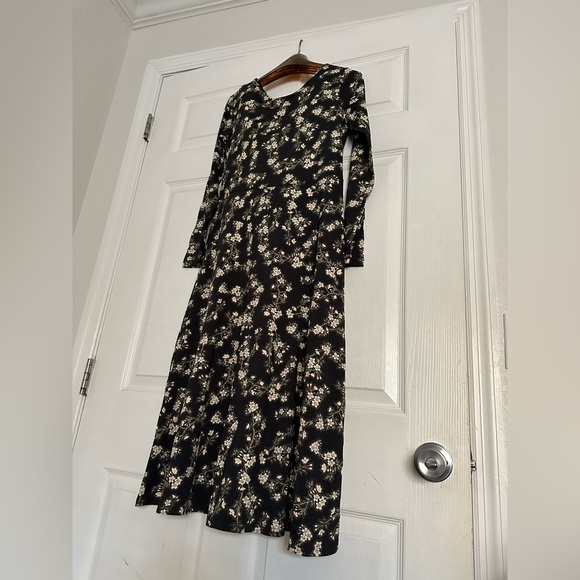 FARM Rio Dresses & Skirts - NWT FARM RIO MIDI DRESS